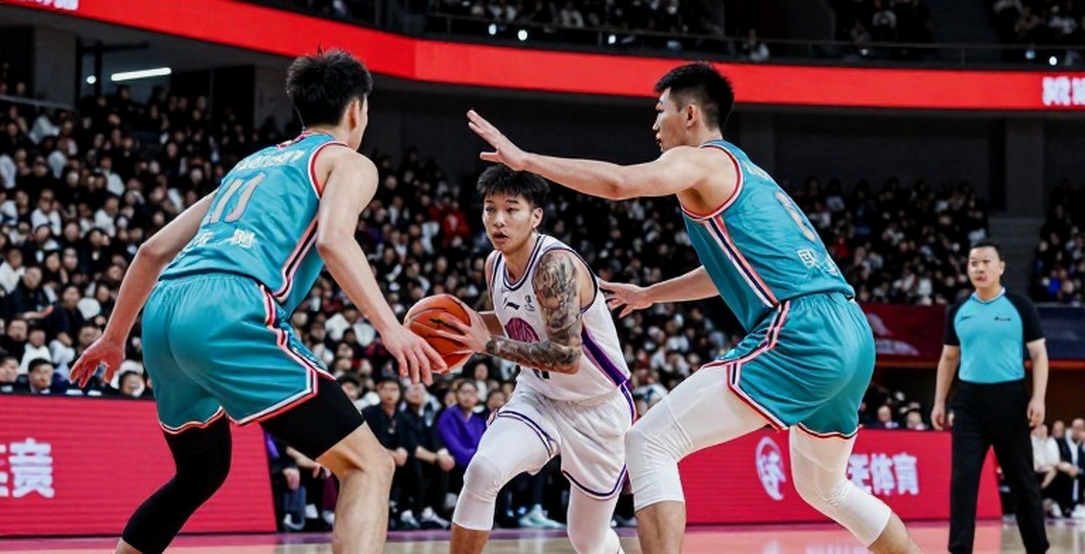 A 7'3" Center, 4.8 Assists, and an X-Ray That Says Nothing